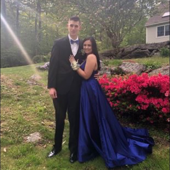 Prom dress - Picture 3 of 3